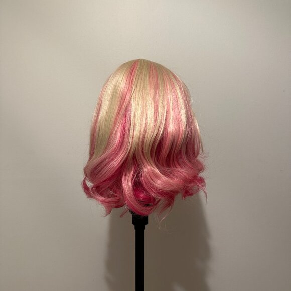 17" Blonde‑to‑Pink Ombré Bob with Bangs – Soft Curls, Synthetic Wig - Picture 3 of 6